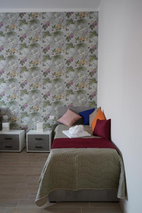 Frebi'S Home - Bed & Breakfast Naples Extérieur photo