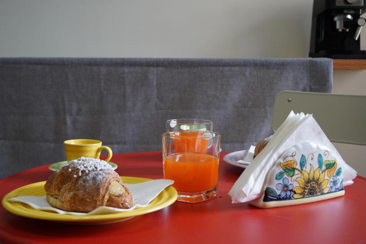 Frebi'S Home - Bed & Breakfast Naples Extérieur photo